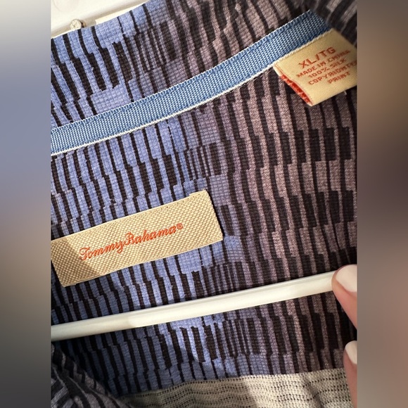 TOMMY BAHAMA 100% XL Silk Illusion Pattern Gray Blue Short Sleeve Button Down - Picture 5 of 11